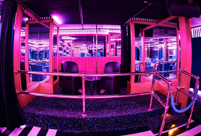 in_th_030_01_sm